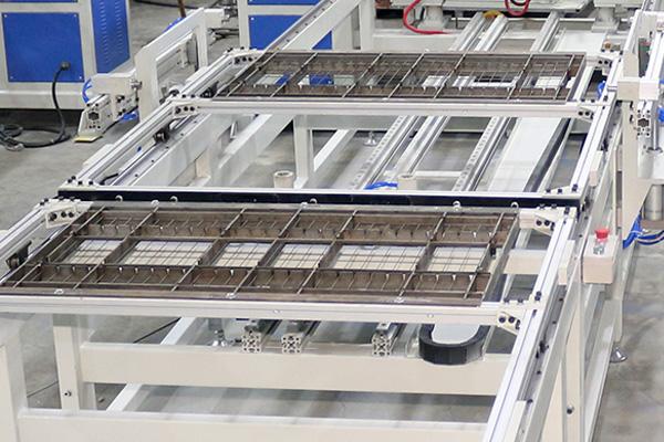 Equipamento de solda automática de malha de aço Hwashi. 3