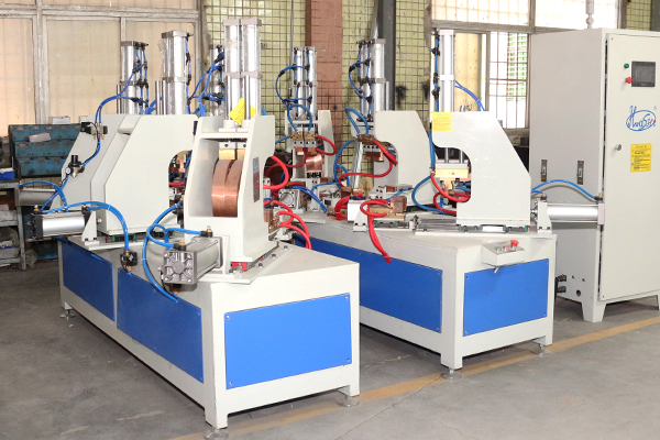 Máquina elétrica de soldagem de gaiolas IBC 50Hz Controle PLC 225KVA 11