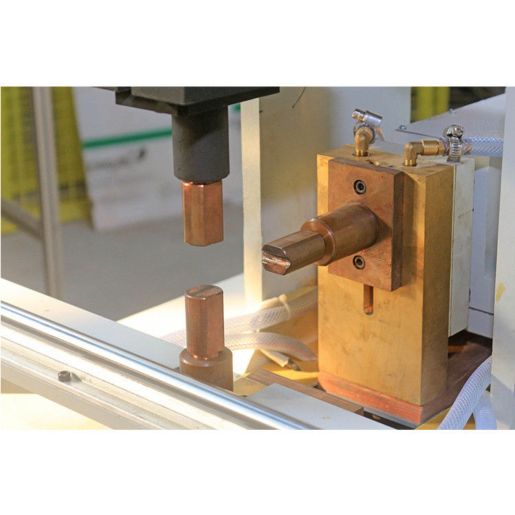 Máquina de soldadura em T-Butt de quadros duplos para soldar perfil de fio em T de cesta de fio ou prateleira de fio